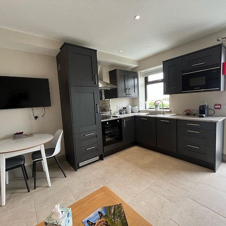 Tigh Fitz Apartments - Inis Mor, Aran Island מראה חיצוני תמונה
