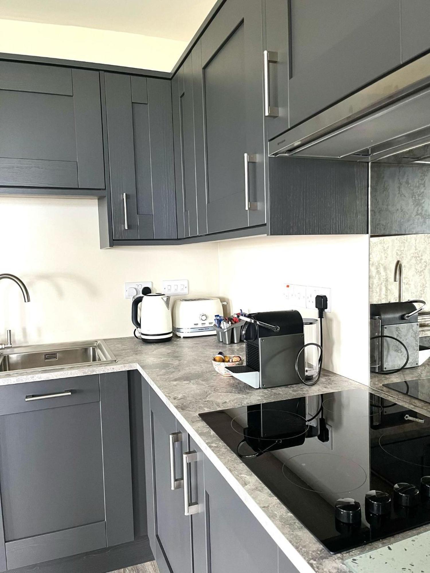 Tigh Fitz Apartments - Inis Mor, Aran Island מראה חיצוני תמונה